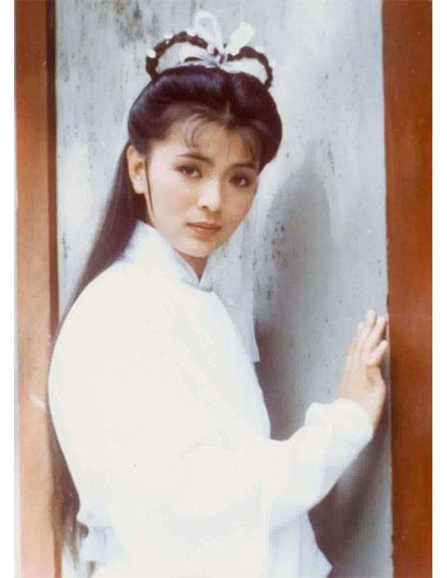 小龙女是谁演的，小龙女都有谁演过（金庸剧4位最美小龙女）