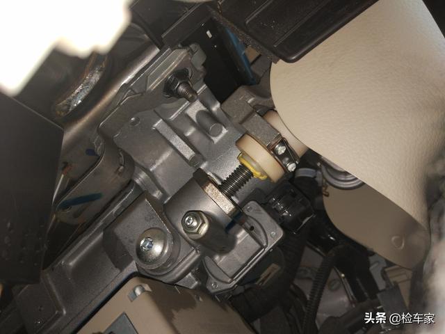 13年英菲尼迪qx56市场价，高价买辆英菲尼迪QX56