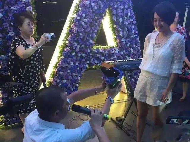 陈浩民强吻陈嘉恒，陈赫与黄磊有什么关系