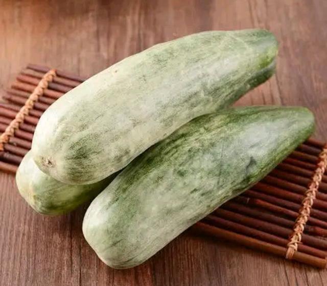 羊角蜜甜瓜挑选方法介绍，甜瓜界的网红“羊角蜜”