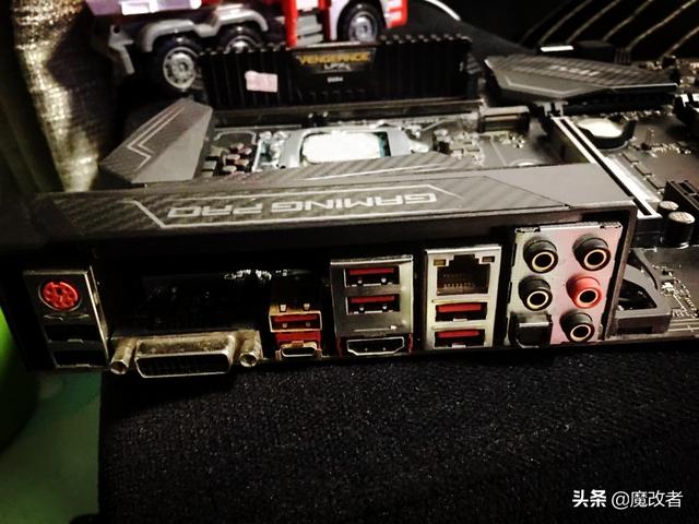 b150m主板支持cpu列表及参数，盘点粉丝网友魔改的各种奇葩主板