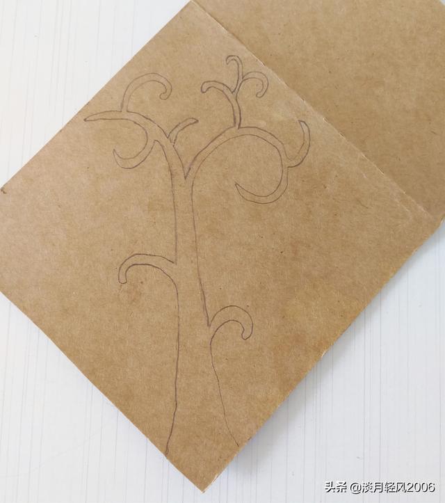 diy手工儿童贴画，带孩子一起用铅笔屑做贴画