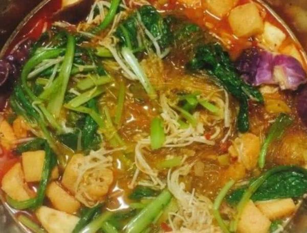 杨国福麻辣烫哪家好吃，四家最出名的麻辣烫