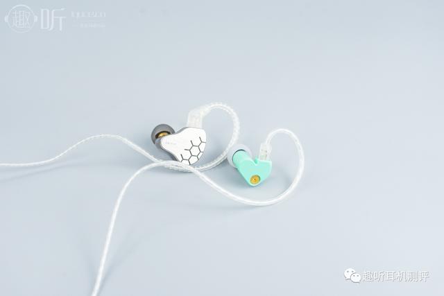 云雀耳机推荐入耳式，靠谱圈铁KBEAR魁宝