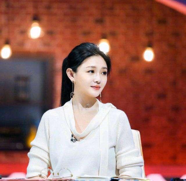 大s跟小s是亲姐妹吗，同样替老公道歉