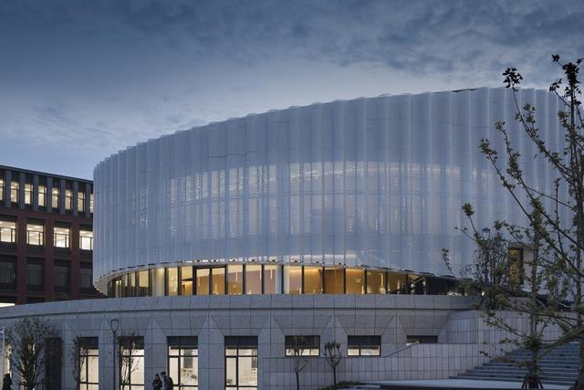 南京方山外国语分校，南京外国语学校方山校区