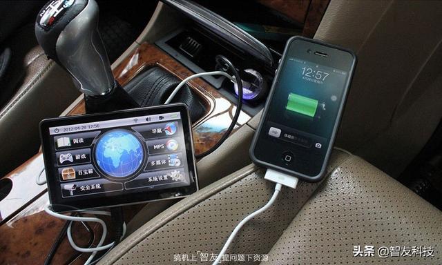 车载充电器怎么选，车载充电器选购要点（1399买俩车载充电器）