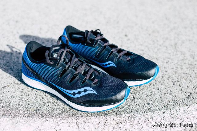 初学者适合买什么样的跑鞋，跑鞋别瞎买要买