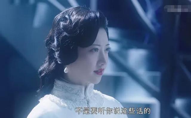 司藤张彬彬景甜合体直播，景甜无惧怼脸拍
