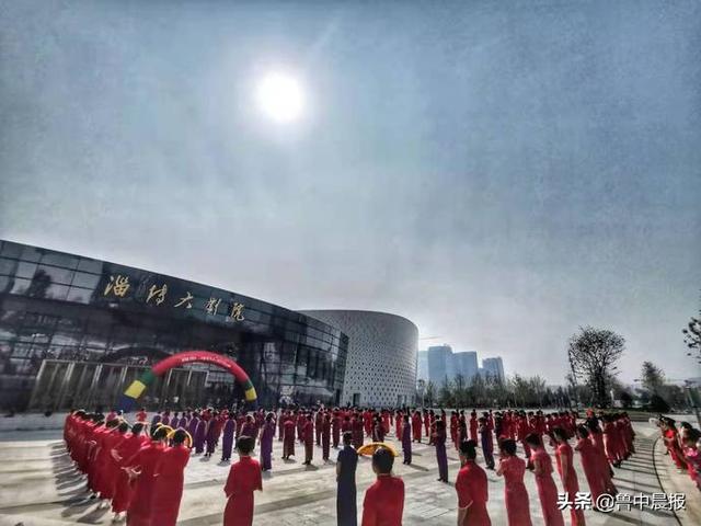 具有特殊韵味的旗袍佳丽，芊芊淑女婀娜旗袍着身