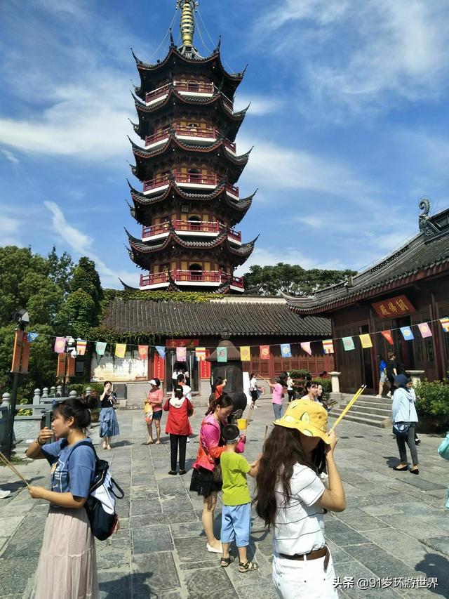 南京鸡鸣寺的历史简介，走进鸡鸣寺，感受千年历史