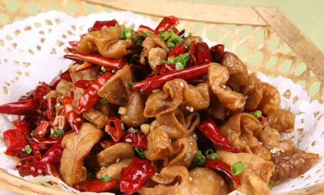 美食珍馐味道绵州，彝人古镇小吃推荐