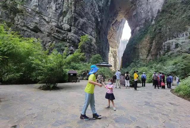 重庆武隆天坑旅游指南，《变形金刚4》和《满城尽带黄金甲》的取景地