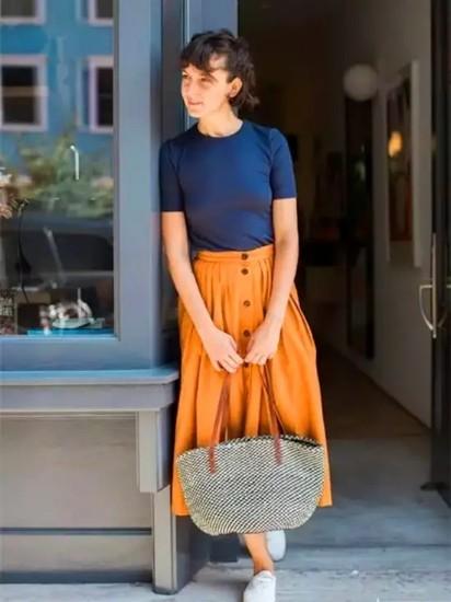 伞裙，伞裙百褶裙哪个更显瘦