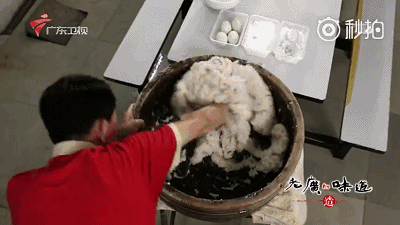 福州鱼丸怎么吃最好，用刀叉吃福州鱼丸、用砂锅吃鱼面……品尝暖暖的美食也要有仪式感