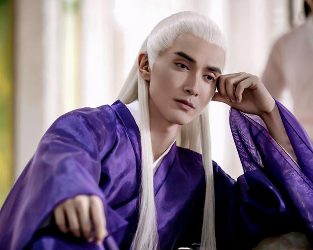 亮剑3有多辣眼睛，《亮剑3》发胶雪茄小丝袜