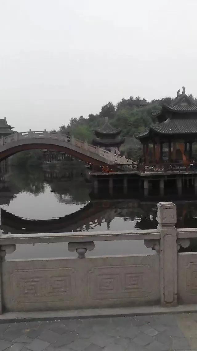 浙江旅游景点大全景点排名，浙江旅游必去十大景点都是哪些（浙江旅游必去的十大景点）