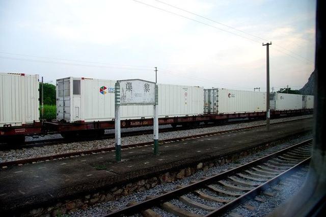 红色经典影视民歌，最新革命红歌最好听的十首歌（那些美到窒息的红色经典歌曲）