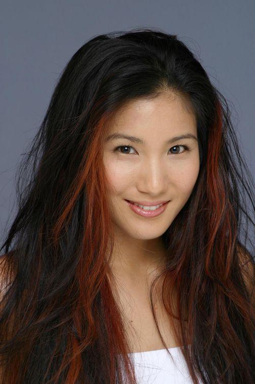 郑佩佩的丈夫和儿女，76岁郑佩佩荣升婆婆