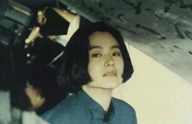 罗大佑写过哪些经典歌曲，罗大佑为三位红颜知己写的歌