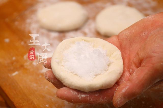 怎么做糖烙饼又软又好吃，糖饼烙出来又软又好吃