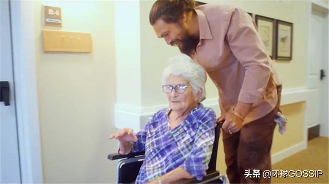 杰森莫玛搞笑，大块头杰森莫马