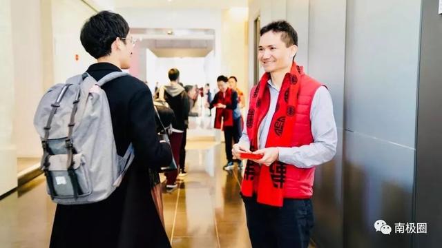 腾讯公司发开门红包，腾讯开工刷红包堪比