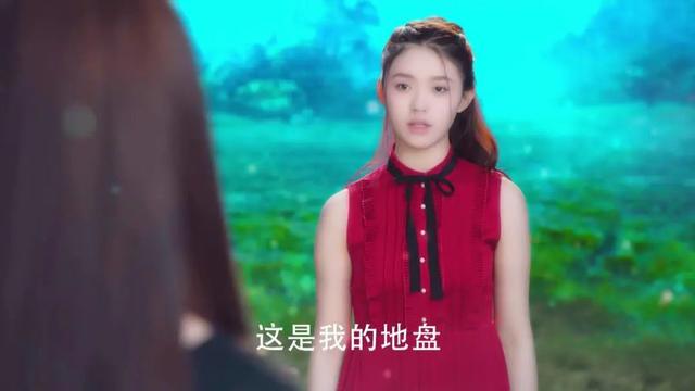 宋威龙林允街头拥吻真的吗，宋威龙和林允谈两场恋爱