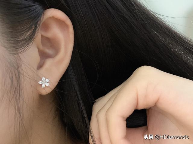 情人节礼物排行榜，情人节礼物排行榜实用大牌（情人节送什么礼物好）