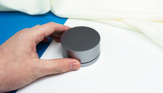 yeelight屏幕灯和小米灯，只是小米显示器挂灯的升级