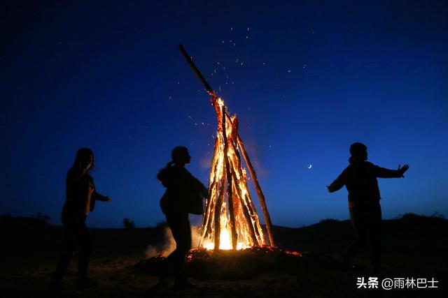 走进大沙漠的真实历史，《撒哈拉的故事》——走进沙漠