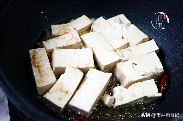 家常豆腐的做法，豆腐的8种家常做法全家人都爱吃（家常豆腐学会这样做）