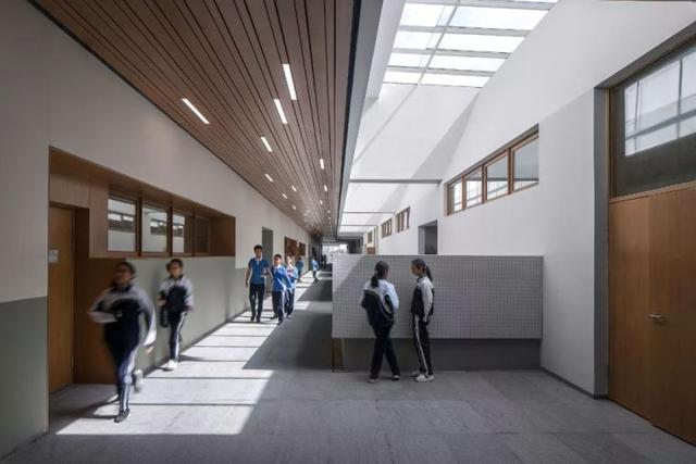 深圳南山外国语学校，深圳外国语学校哪所好（<集团>高级中学二类自主招生专项合格名单及专业合格分数线公示）