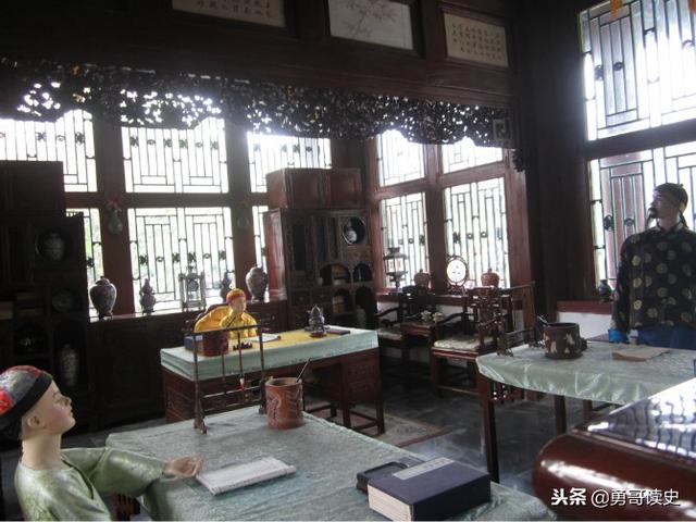 乾隆王杰的下场，捡来一个状元当