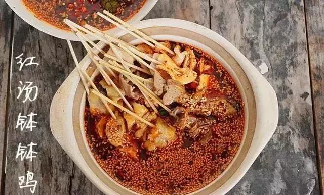 缽缽雞怎么做最簡單，裝進了青、白、黃各色菜