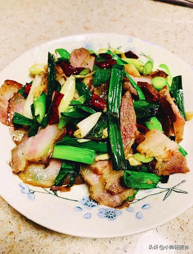 四川腊肉怎么做好吃，四川腊肉的家常做法最正宗的（看看仪陇人怎样做腊肉）