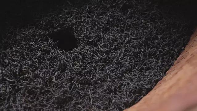 乌岽单丛凤凰鸭屎香价格，极品鸭屎香多少钱一斤呢