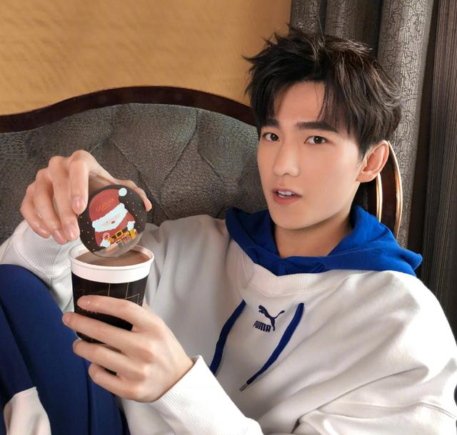 赵露思即将播出的新剧，赵露思播了8部网剧