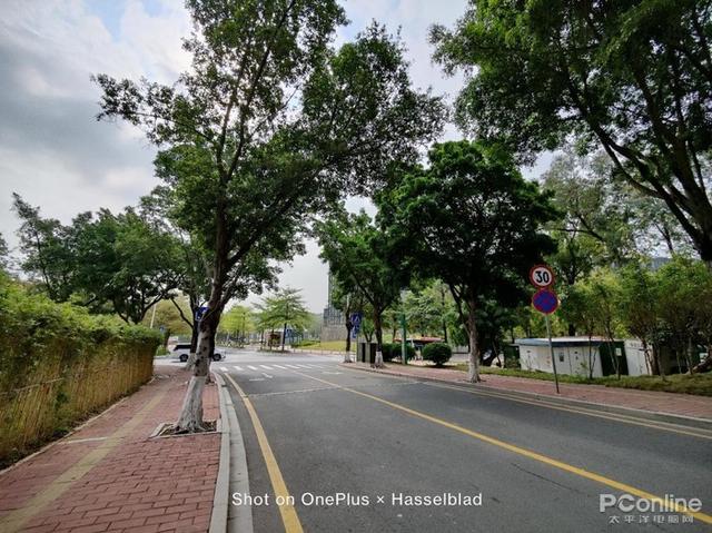 屏幕小的智能手机，新款小屏手机推荐