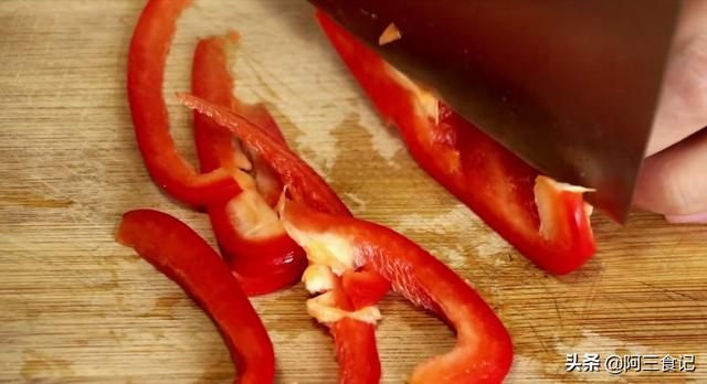 面条怎么做才好吃小学生也会做，面条最好吃的做法