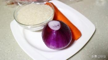 手抓羊肉饭的做法，手抓羊肉饭各种做法（电饭煲就能做的手抓羊肉饭）