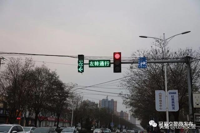 直行车道和单行路标志怎么区分，直行待行区怎么走