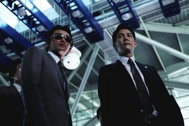 韩国黑帮真的有电影里那么凶残吗，10部熬夜也要看完的韩国黑帮电影