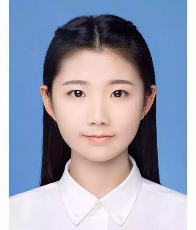 怎样拍白底证件照好看，颜值一般也能拍出最美证件照