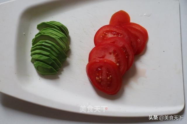 牛油果怎么吃才好吃，怎么吃牛油果才可以更好吃