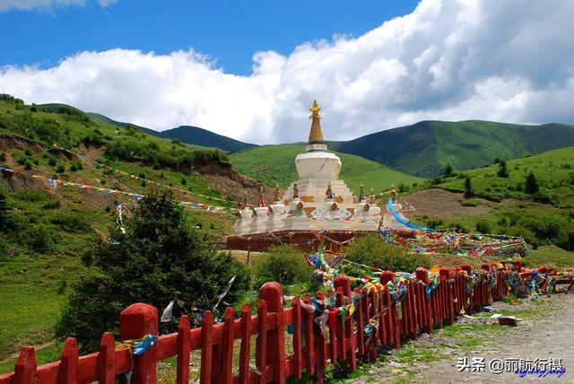 新都桥草原风景，新都桥—塔公草原—雅砻江河谷——迷人的夏季风光