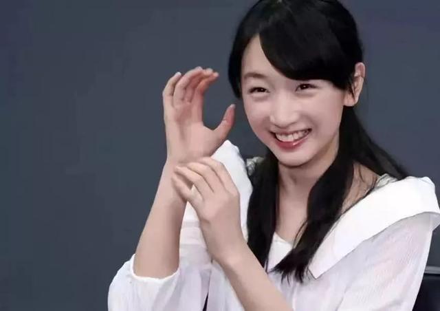 男生到底有多在意女生的胸？ 情人节送女朋友什么礼物好