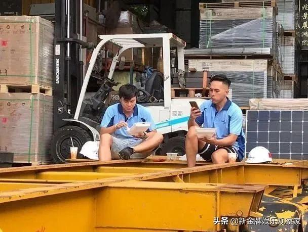tvb演员片酬排名，TVB男艺人广告酬劳价码榜单公布——多种因素综合的结果