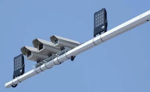 抓拍摄像头有几种，马路上违章拍照摄像头都有哪些（注意看清这5种摄像头开车才不会被罚）