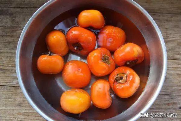 柿饼的制作方法，柿饼怎么制作才好吃（做柿饼原来如此简单）